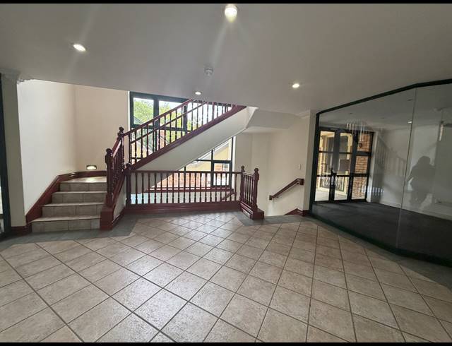 295.30M² OFFICE TO LET IN MORNINGSIDE
